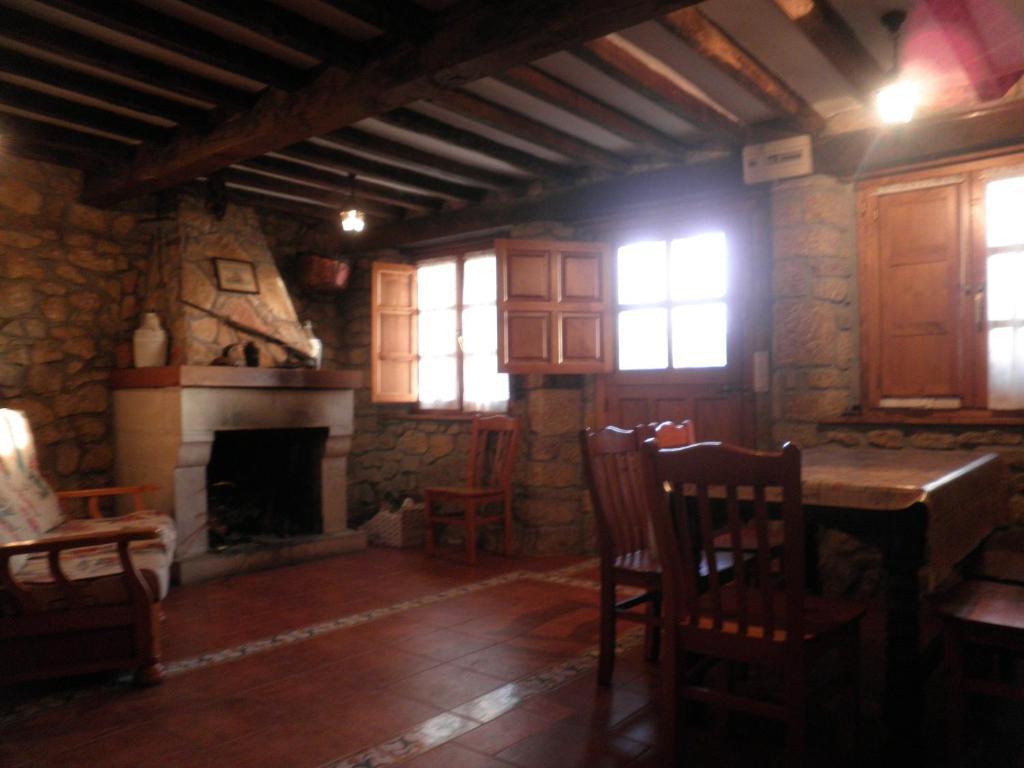 Affittacamere Casa De Aldea La Ablanera Onís Esterno foto