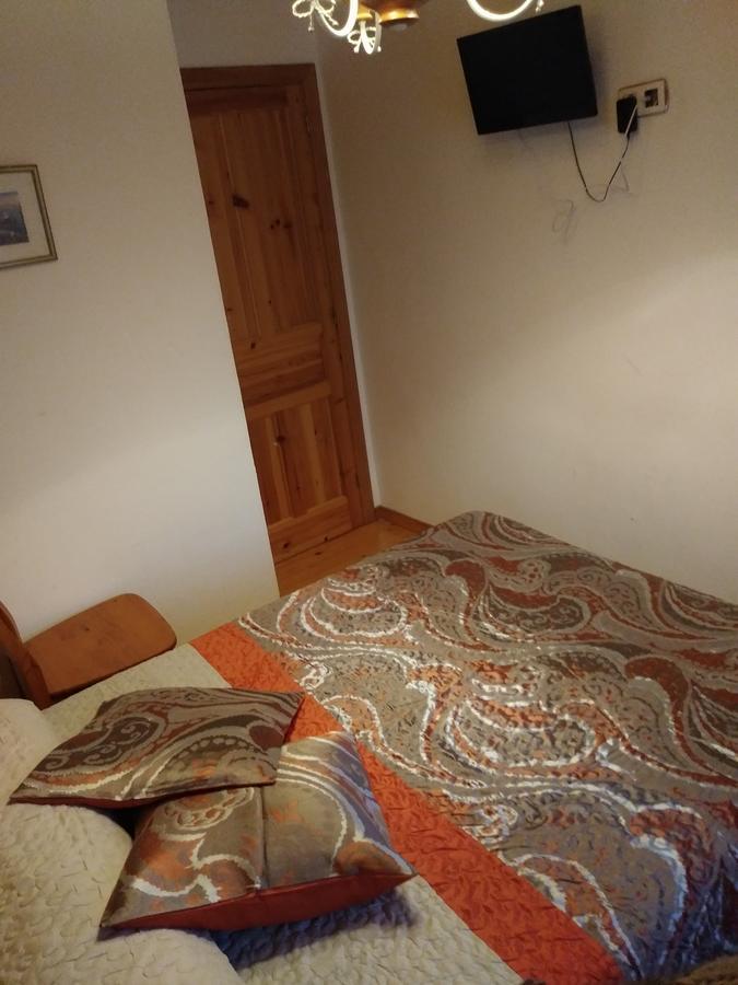 Affittacamere Casa De Aldea La Ablanera Onís Esterno foto
